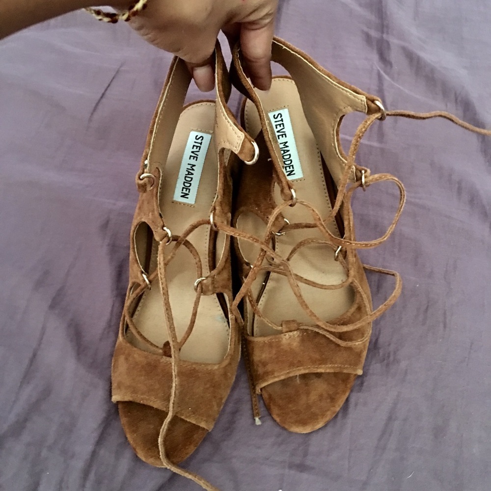 STEVE MADDEN HEELS👡